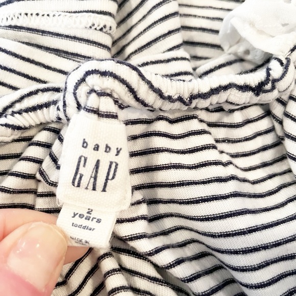 Gap 2T striped ruffled eyelet collar top - Picture 5 of 5